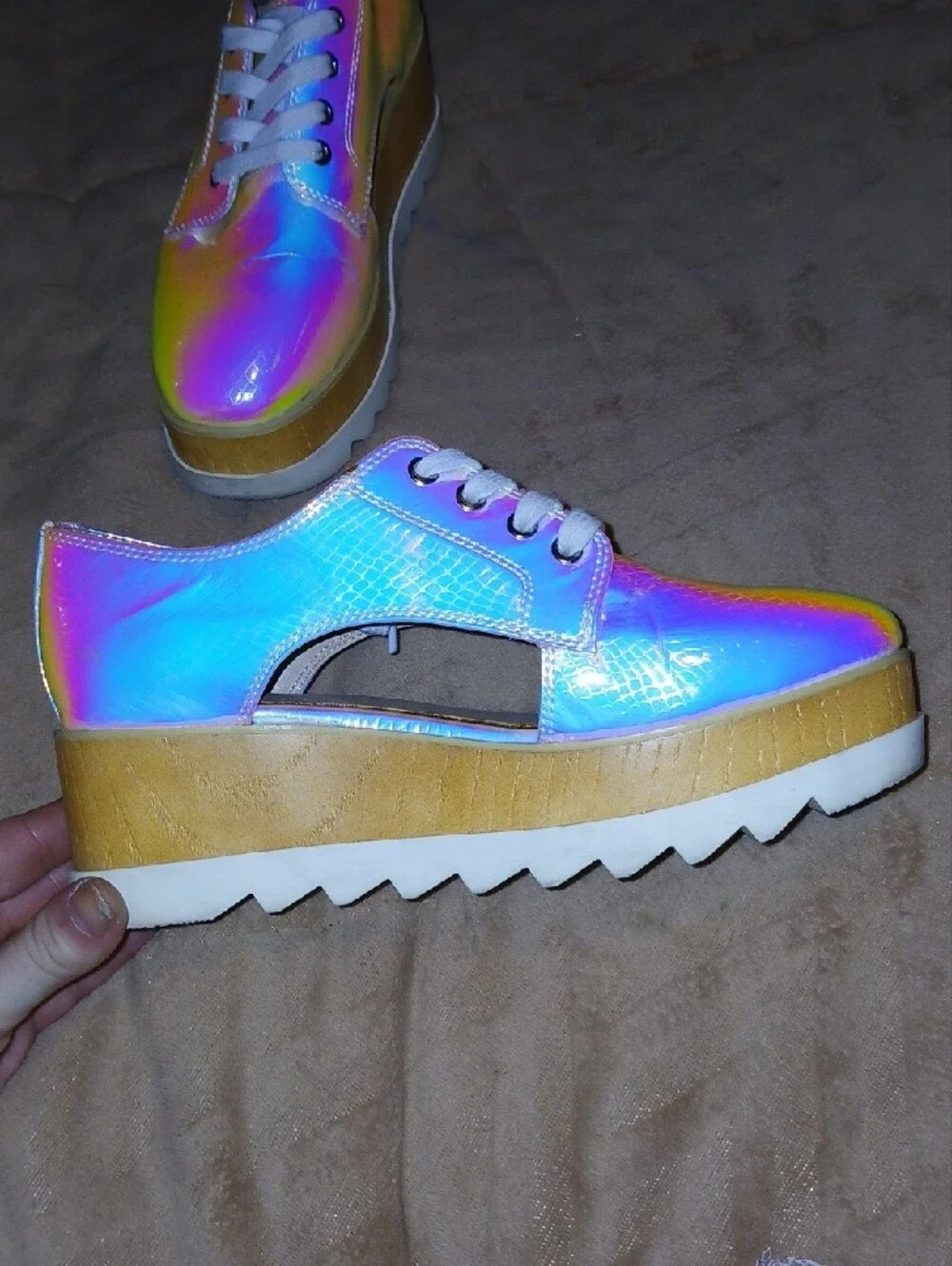 Aldo Holographic Platform Laceup Cutout Oxfords Iridescent Sz: 7.5